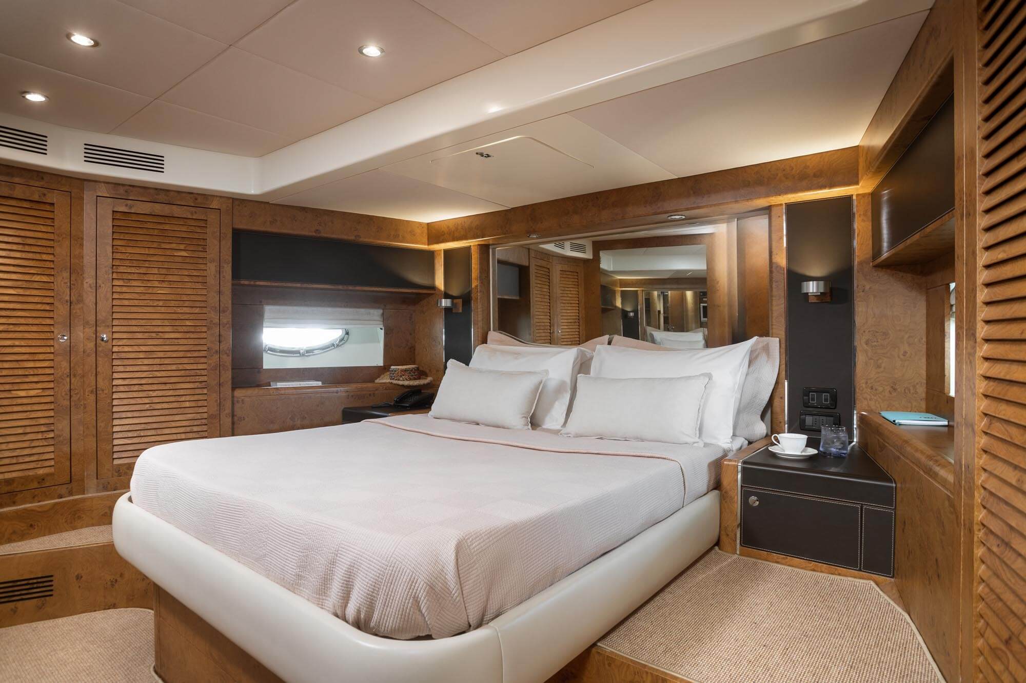 M/Y Anlia cabins  image 2