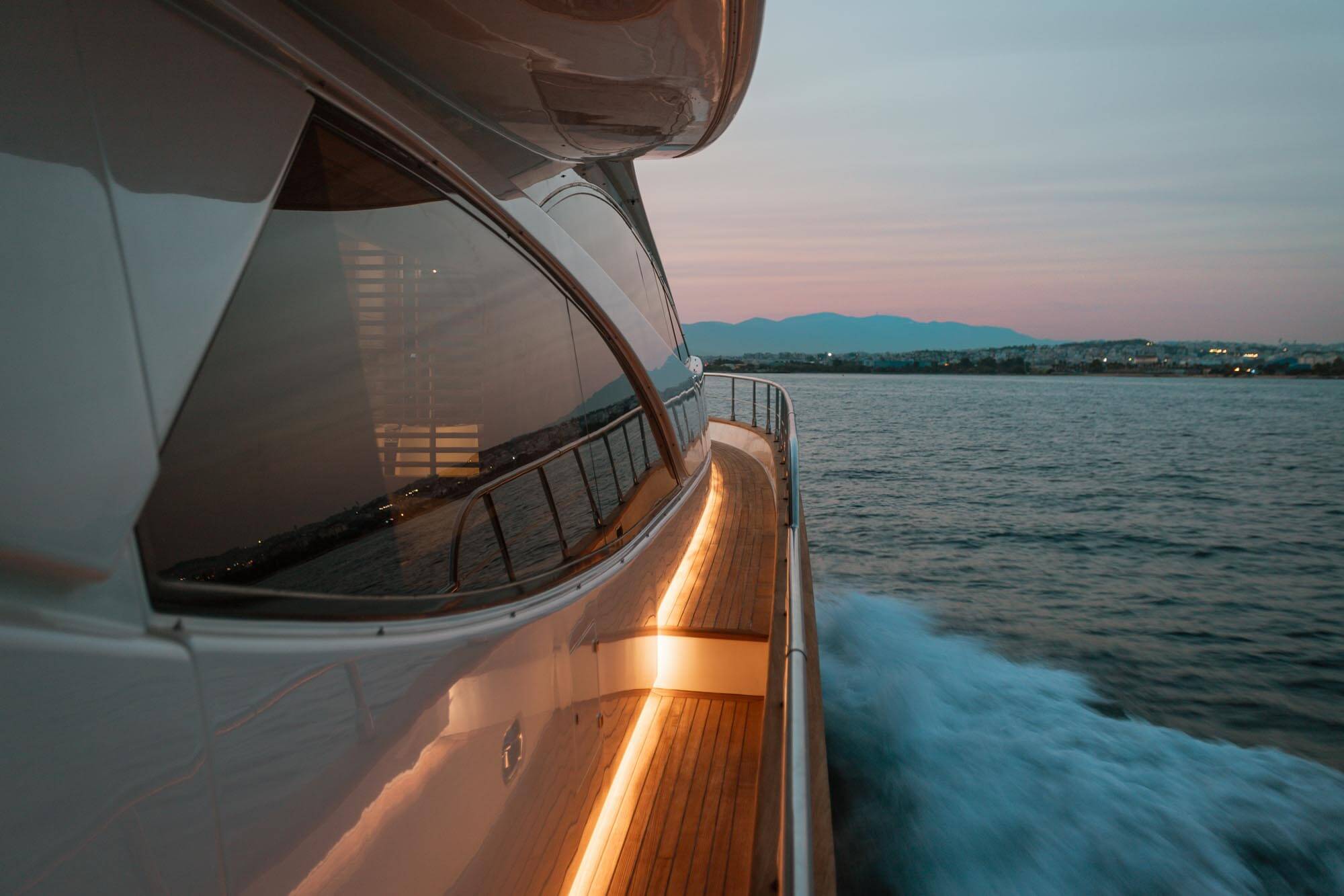 M/Y Anlia external details & lifestyle  image 6